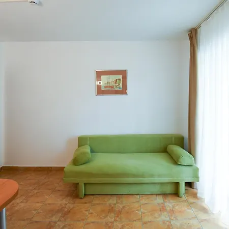 Complex Modern Hotel Mamaia